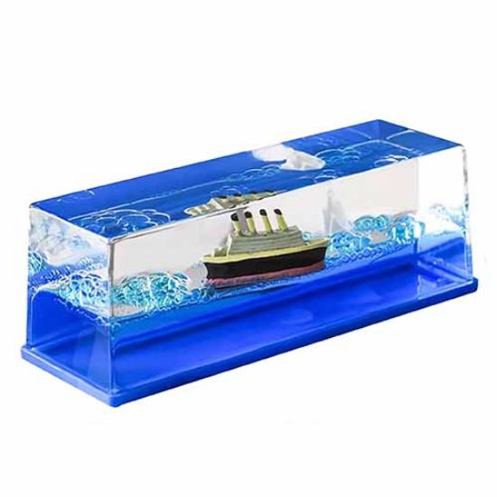 Picture of دکوری مدل کشتی معلق و کوه یخ